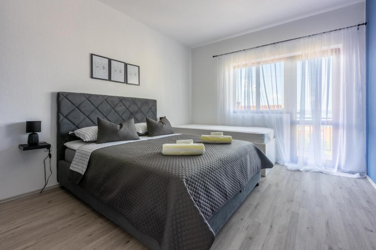 Apartman Dora Crikvenica Extérieur photo